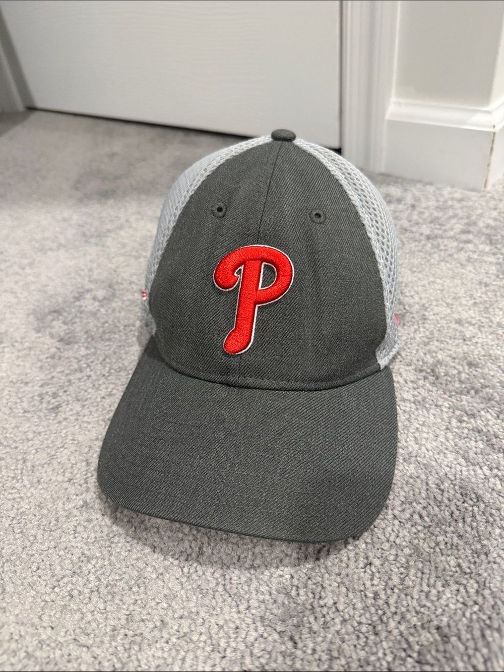New Era Gray Mesh Phillies Baseball Cap